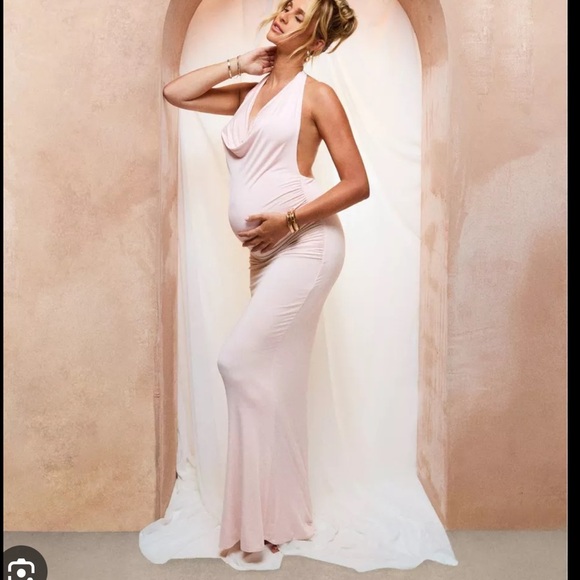 Elegant Pink Halter Maxi Dress - Picture 1 of 3